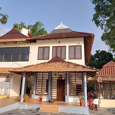 Stayberries River Rock Villa Athirapilly Kizhake Chālakudi Eksteriør bilde